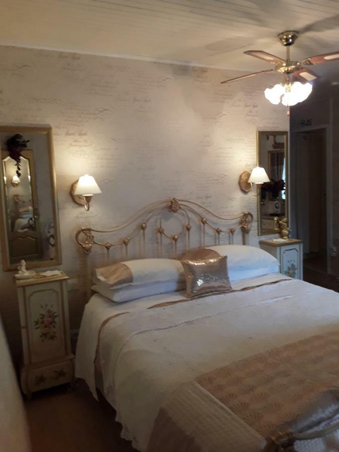 Kergrist-Moelou Moulin De La Civiere Bed & Breakfast エクステリア 写真
